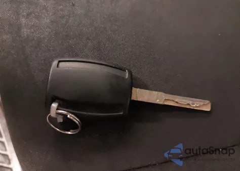 2016 Ford Focus S z USA, uszkodzony, nr VIN 1FADP3E24GL311082